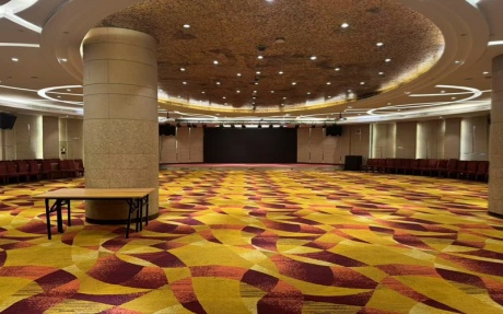 四楼宴会厅 [ 最大30桌 · 高4.0m · 无柱 ·  ]